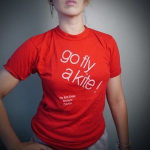 VINTAGE Early 00s Red & White Graphic Tee | Size M